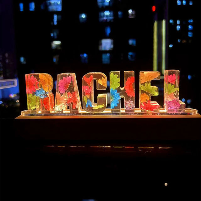 Picture of Personalized Epoxy Dried Flower Name Night Light