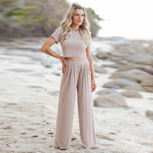 Picture of Fashionable Casual Suit - Spring/Summer Short-sleeved T-shirt & Trousers Two-piece Set - Suit for Women/Girls